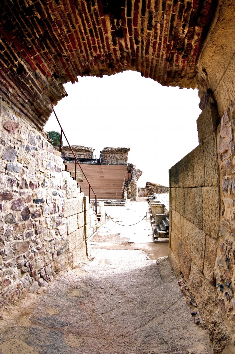 Tunel de acceso al Teatro