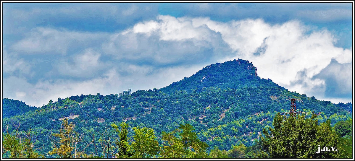 La cima nublada.