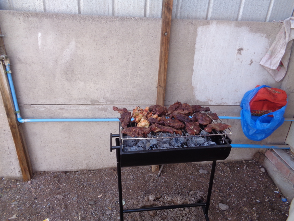 De vez en cuando siempre es bueno juntarse junto a un asado y compartirlo en familia que es muy bueno