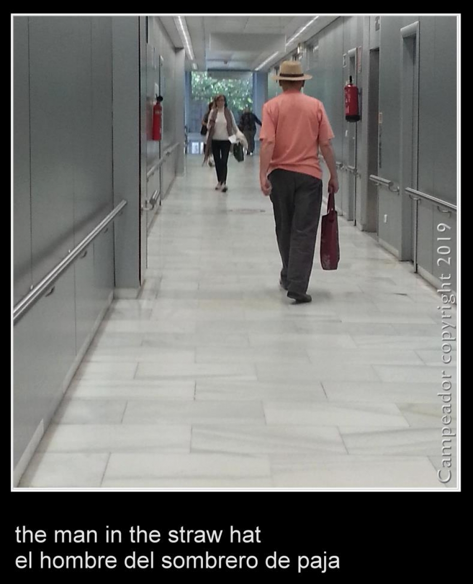 the man in the straw hat  --   el hombre del sombero de paja.  Photography by Campeador.