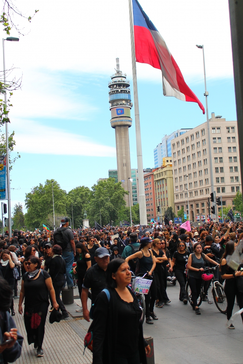 Al rededor de la casa de gobierno - La Moneda