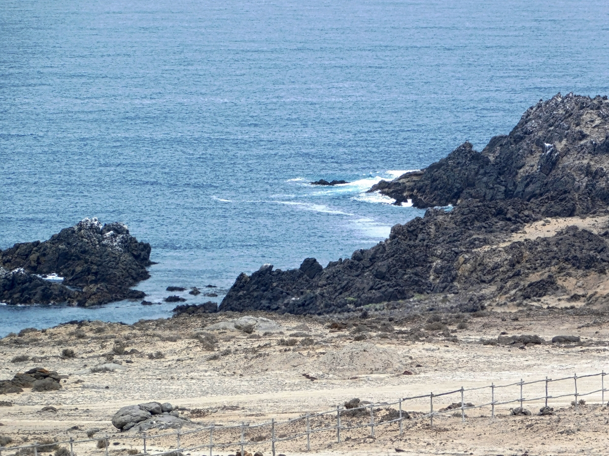 De la nica manera de tener vistas del lugar fue robarlas desde mucha distancia y en altura