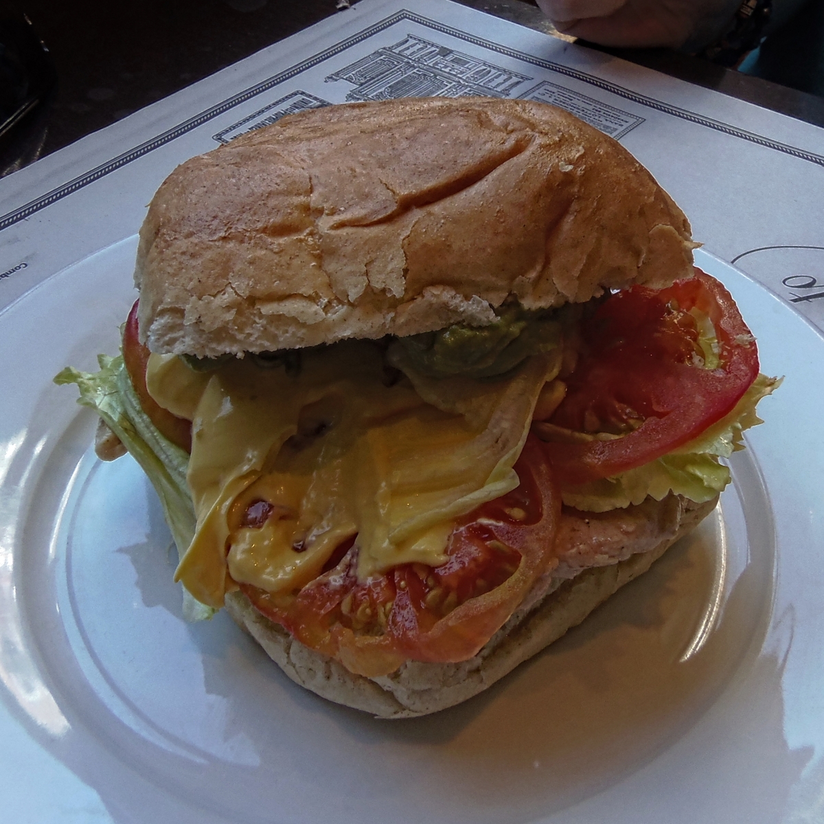 De vez en cuando hay que salirse del protocolo de la buena alimentacin para caer en la tentacin de la comida chatarra jajajaja