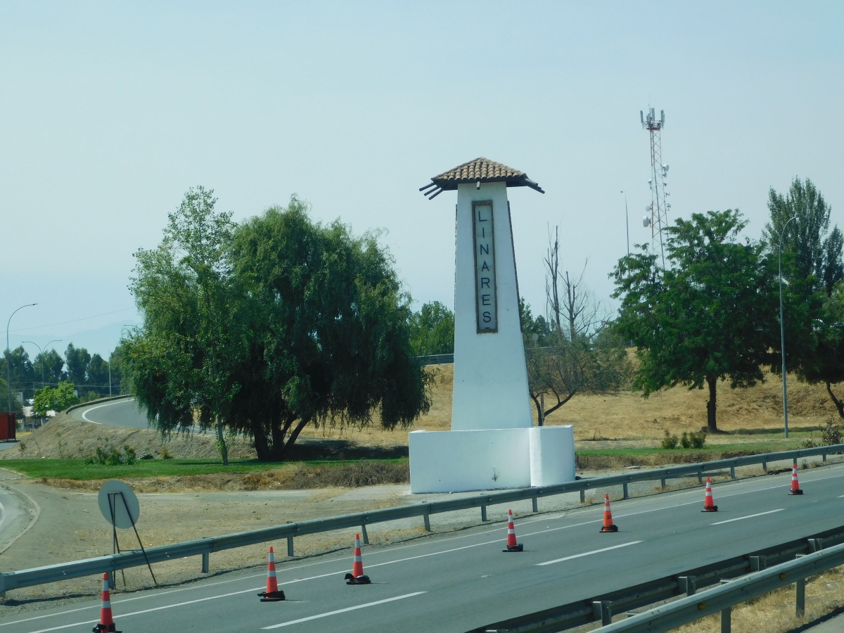 Estamos pasando por Linares otra ciudad de la sptima regin