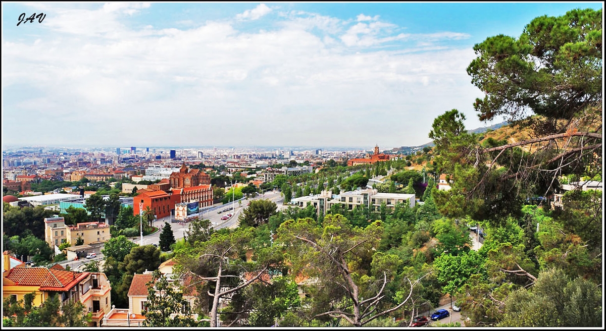 Vistas captadas desde la estacin del funicular del Tibidabo. 4