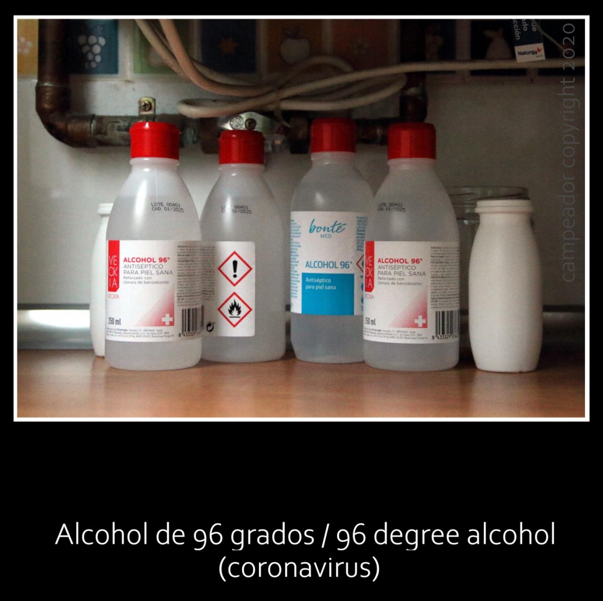 Alcohol de 96 grados- 96 degree alcohol (coronavirus). Photography by Mario Cid (Campeador)