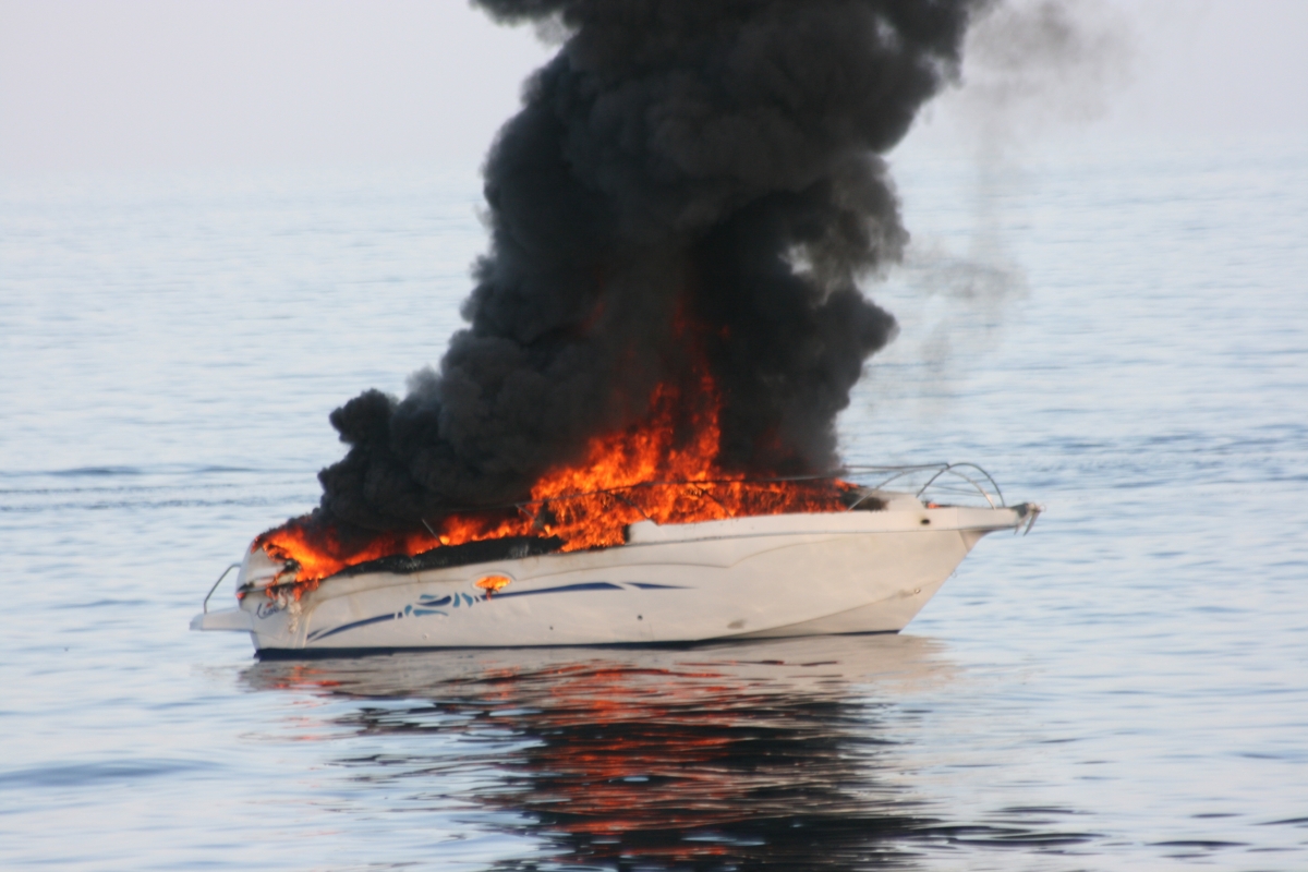 El calor abrasa al barco 1