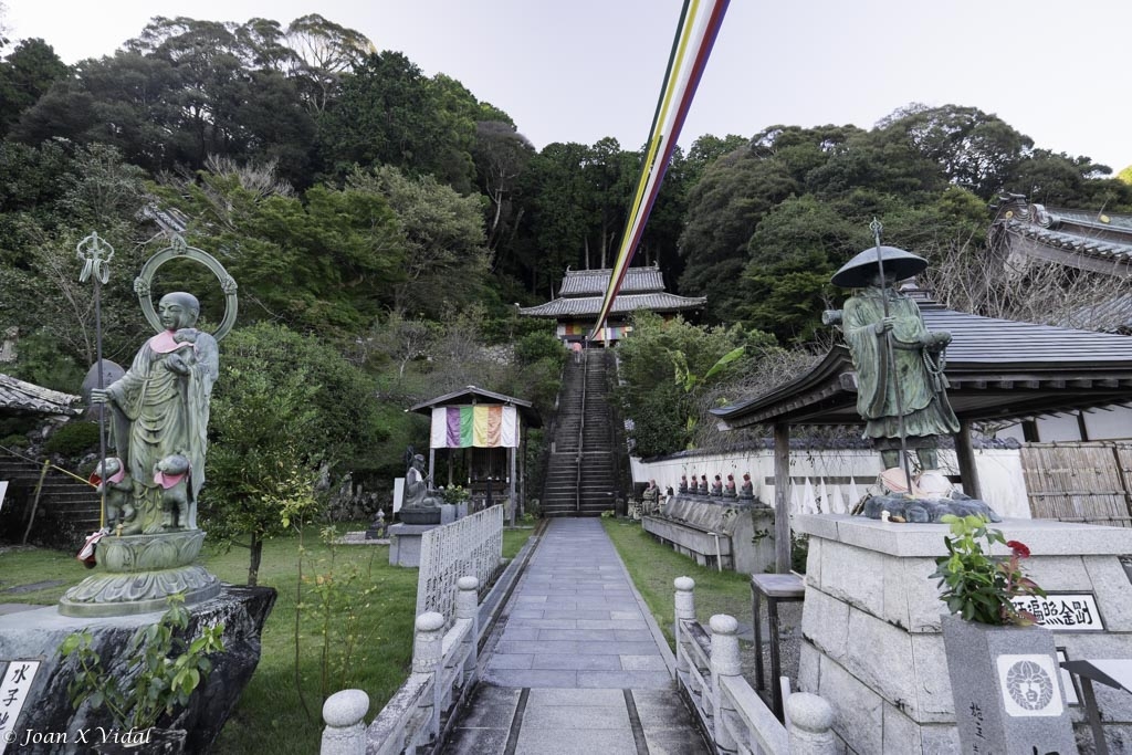 PUJADA AL TEMPLE DE Byd-ji