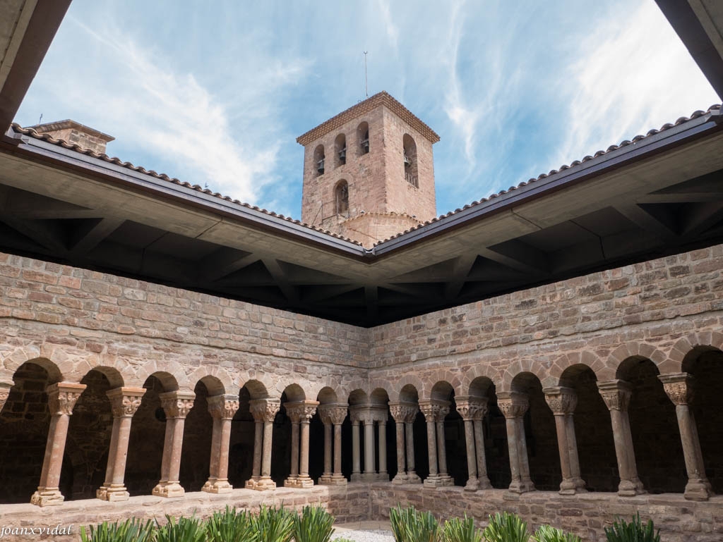 MONESTIR DE SANTA MARIA DE L\'ESTANY