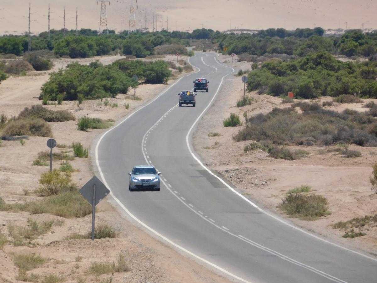 Vamos a la carretera principal