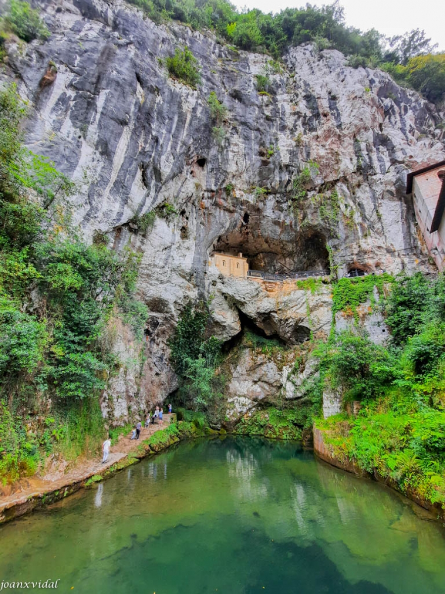 GRUTA DE COVADONGA