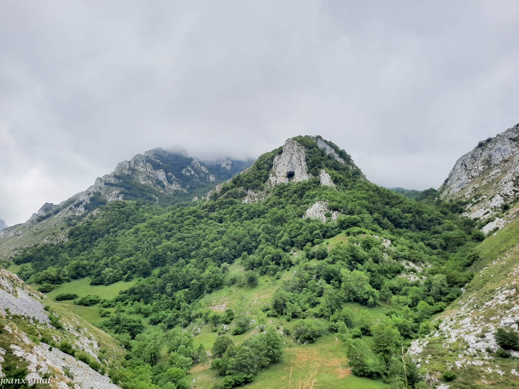 PICOS DE EUROPA camino de Sotres