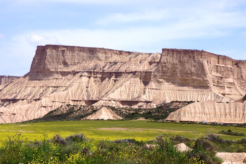 Cerros en las Brdenas Reales