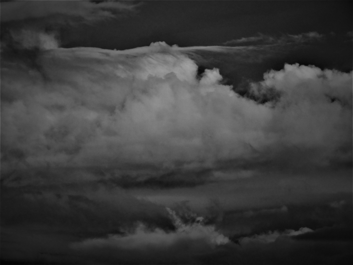 El cielo visto en blanco y negro