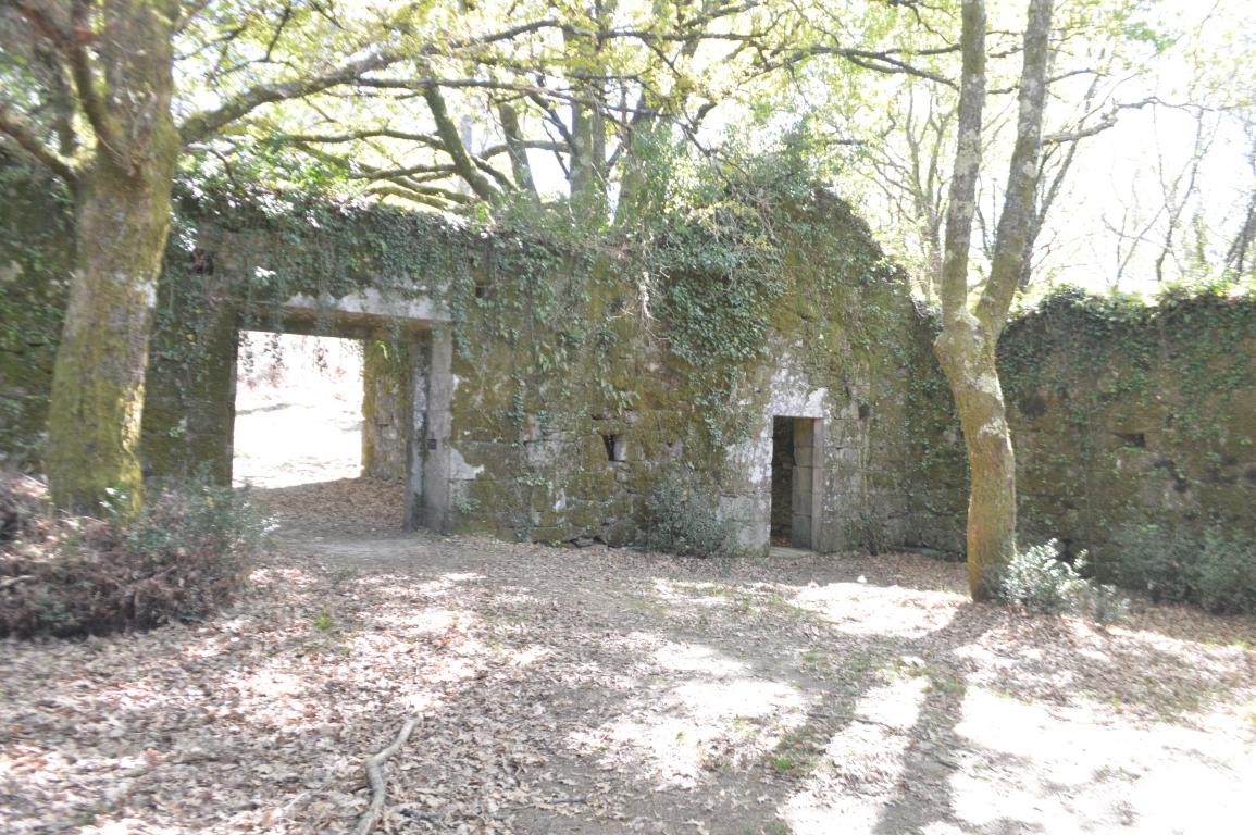 Lugares abandonados: A Escusalla. Lobios. Ourense. Baixa Limia. Parque Natural do Xurs