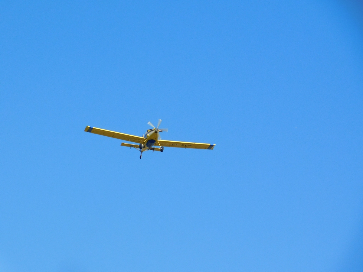 Avin bombero va por ms agua