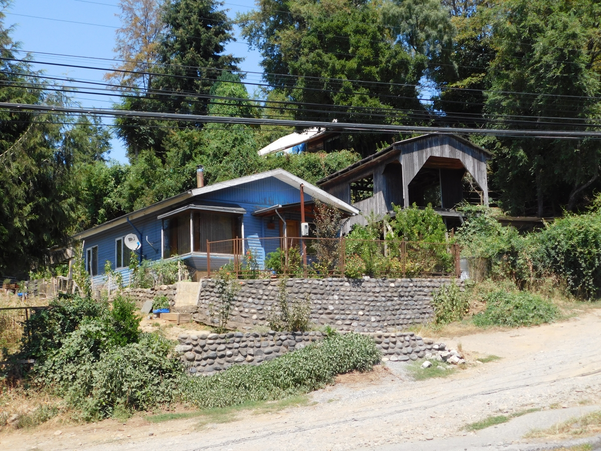 Una casa en el camino