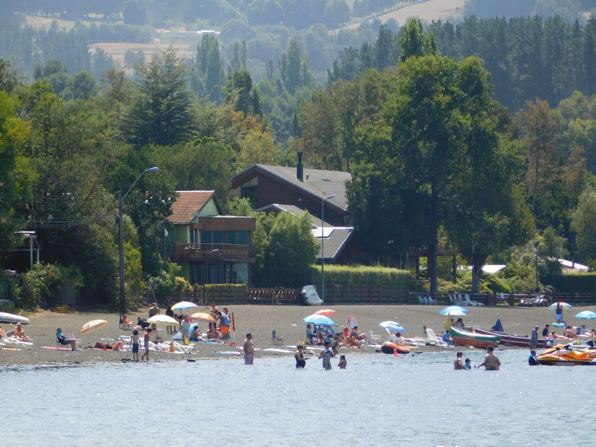 A orillas del lago 