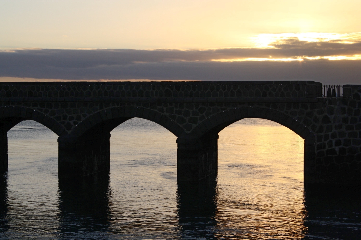 Trano del puente de las bolas que comunica el castillo de Sangabriel con Arrecife