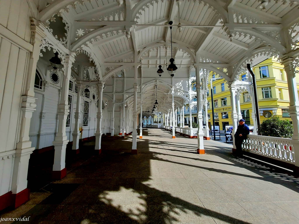 COLUMNATA DEL MERCAT