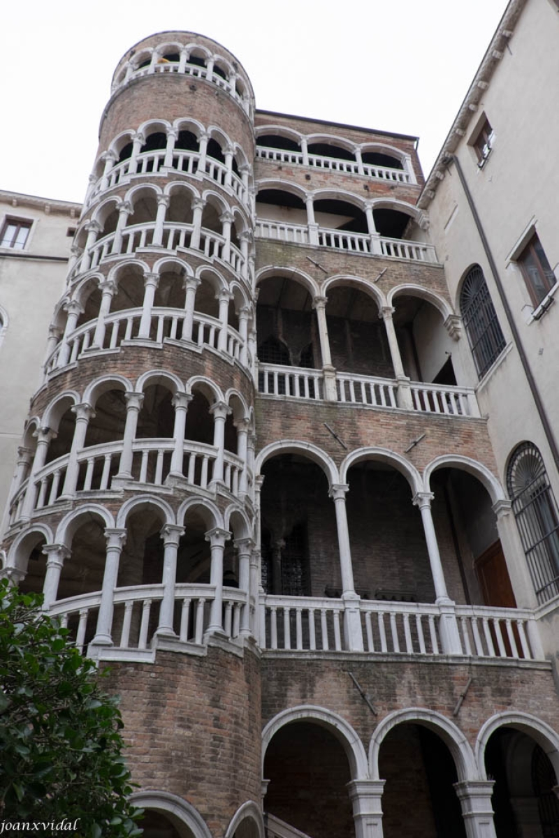 PALAU CONTARINI DEL BOVOLO