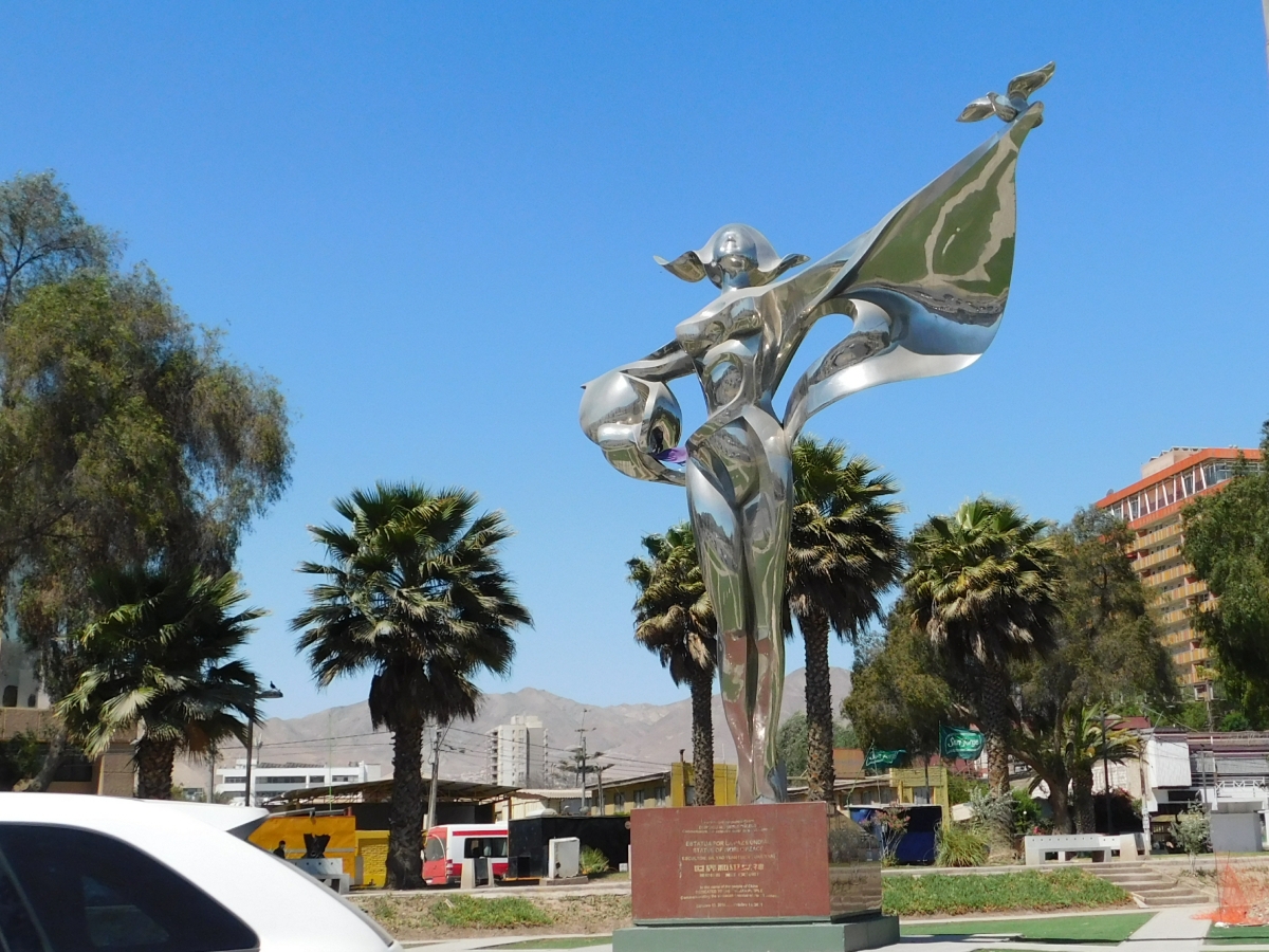 Monumento a los 33 mineros salvados