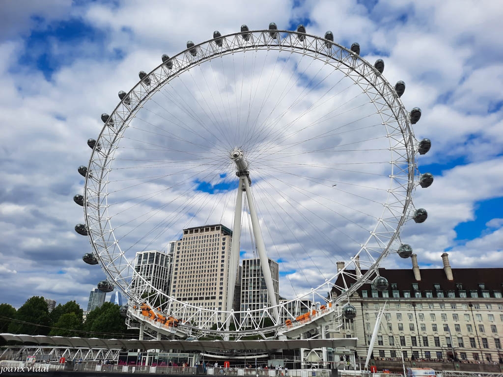 LONDON EYE