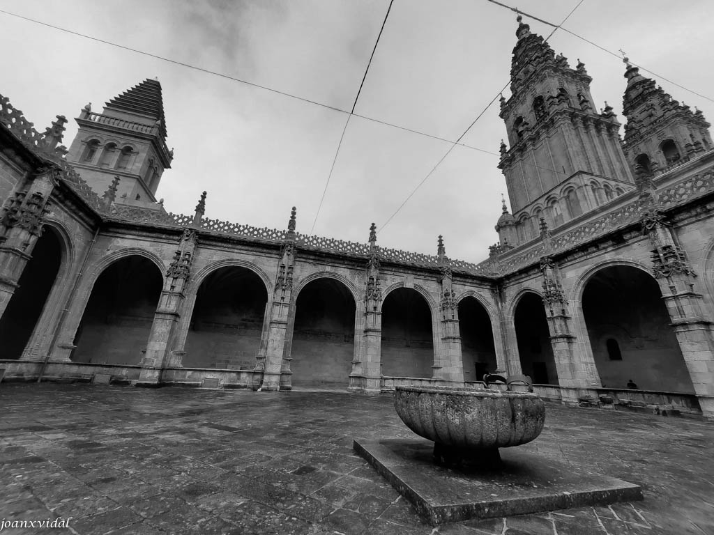 CLAUSTRO CATEDRAL