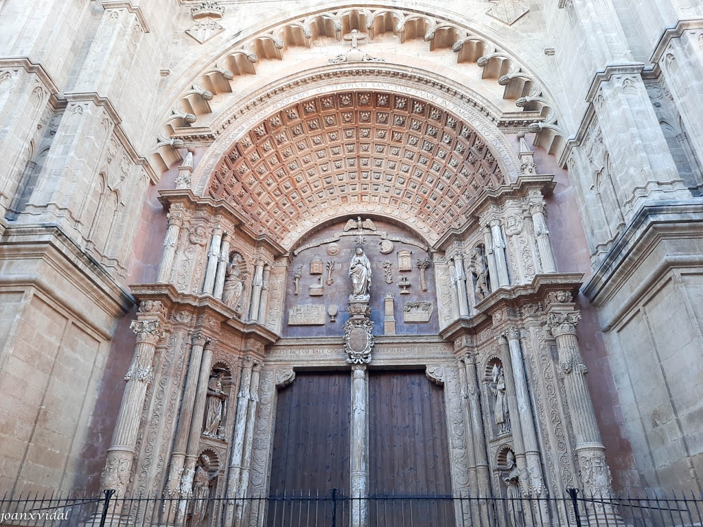 PORTADA PRINCIPAL CATEDRAL DE PALMA