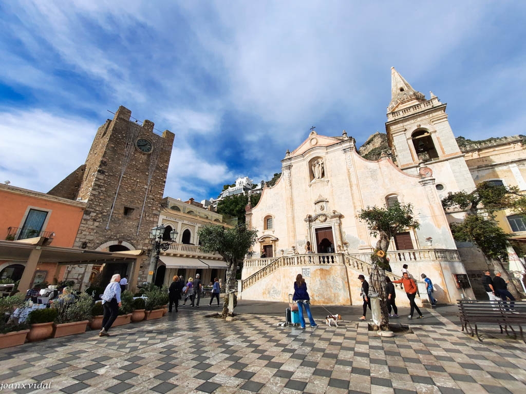 PIAZZA IX APRILE