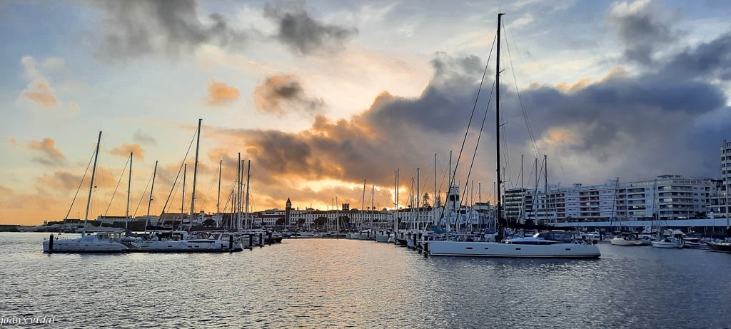 CAPTARD A PONTA DELGADA