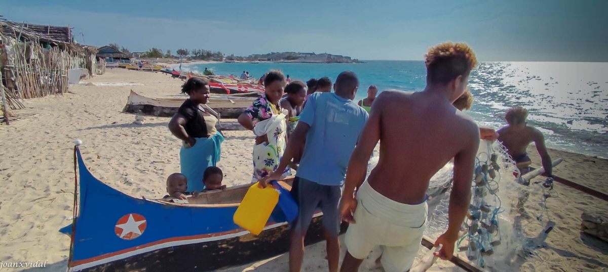 ARRIBADA DE LA PESCA A COCO BEACH