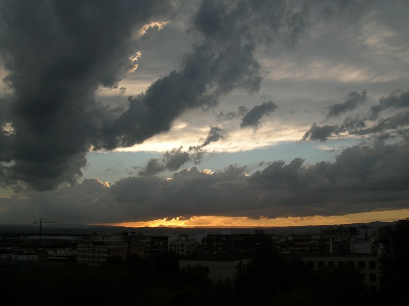 CIELO DE COLORES