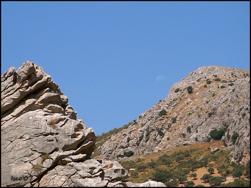 Entre rocas