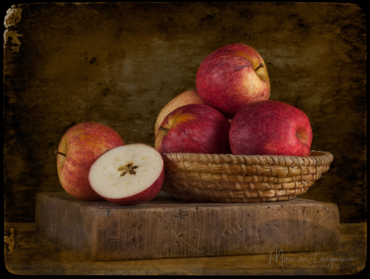  Naturaleza muerta con manzanas 