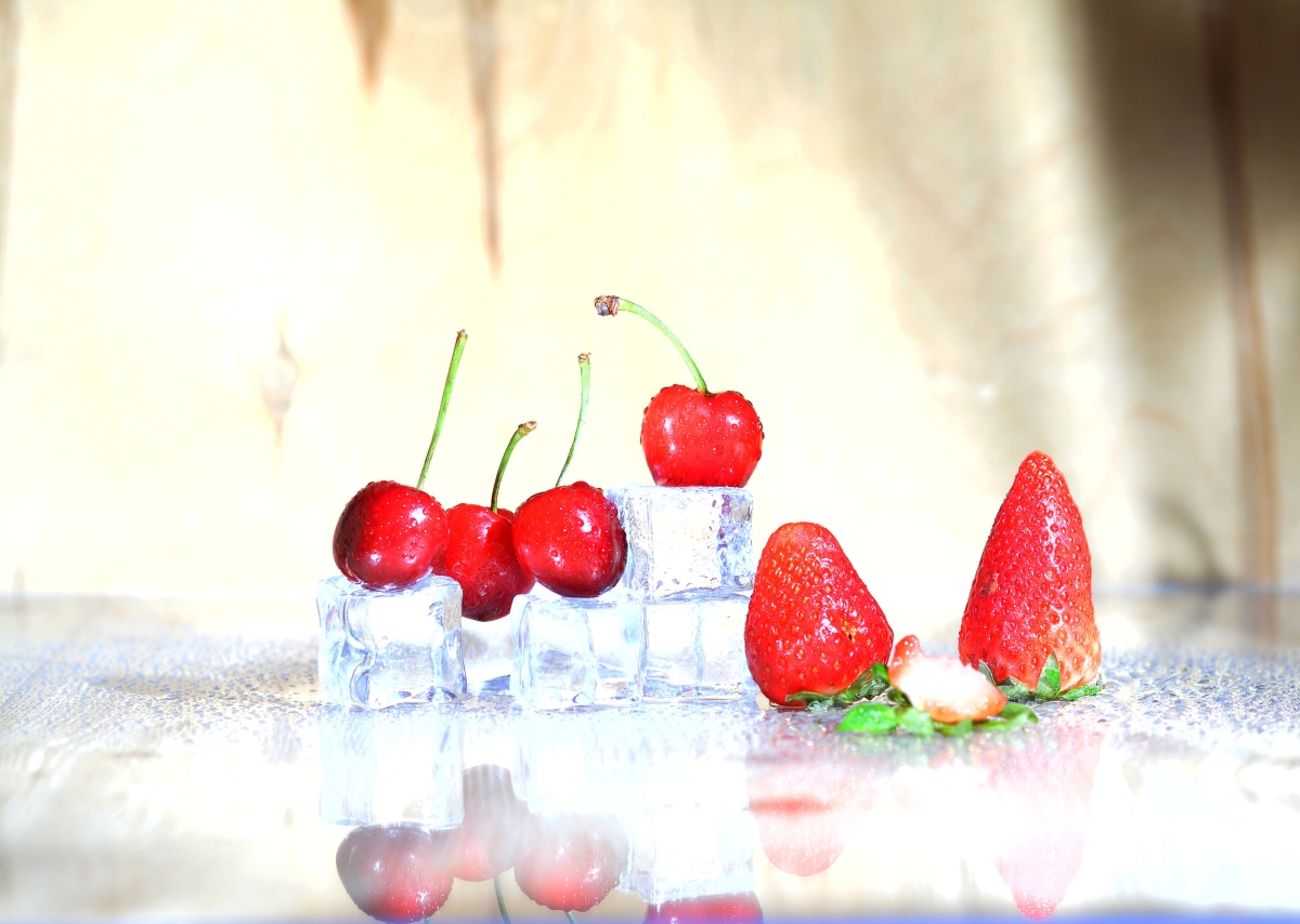 Cerezas y fresas 2