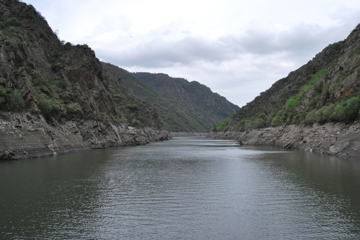 Vaciado Ro Sil. Ribeira Sacra. Castro Caldelas (Ourense)/Monforte de Lemos (Lugo)