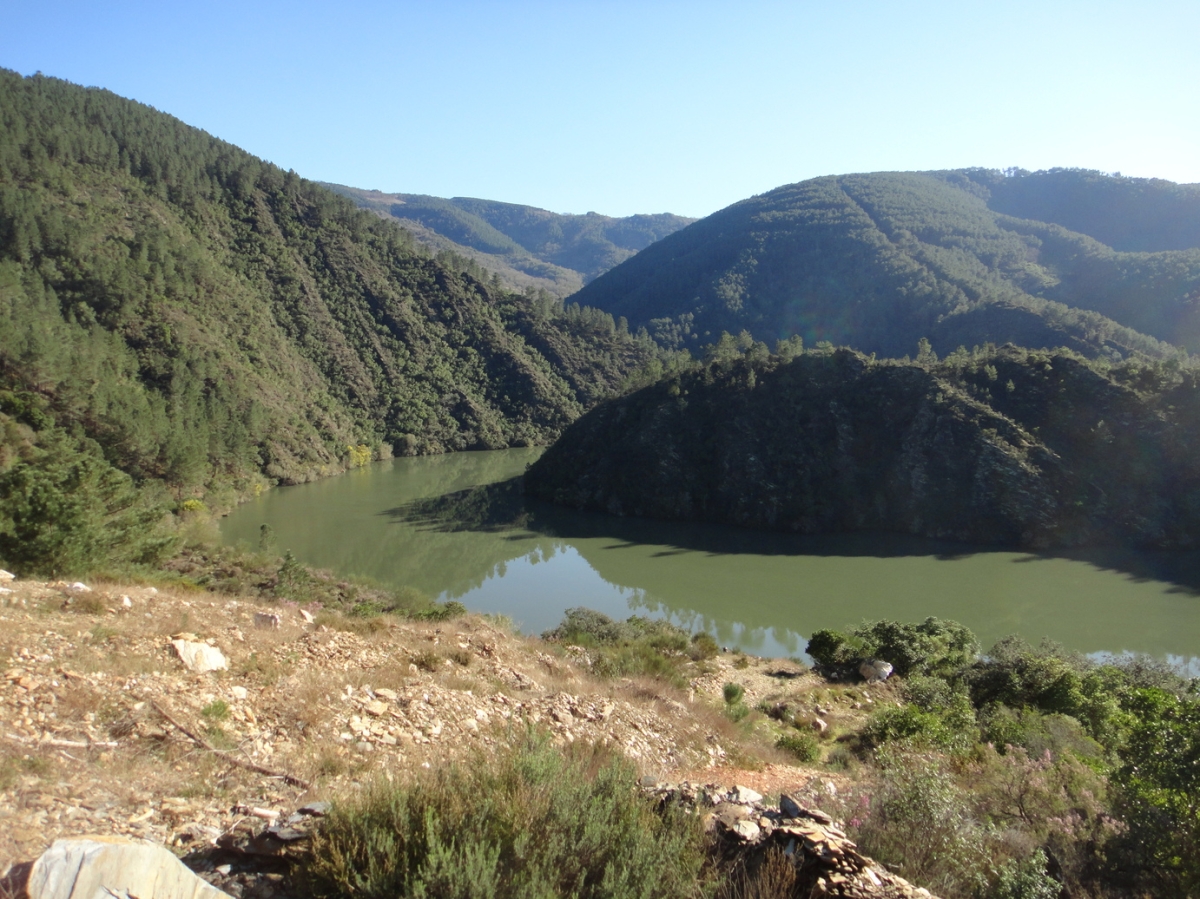 Ro Sil. Ribas do Sil (Lugo)/Castro Caldelas (Ourense). Ribeira Sacra. Galicia