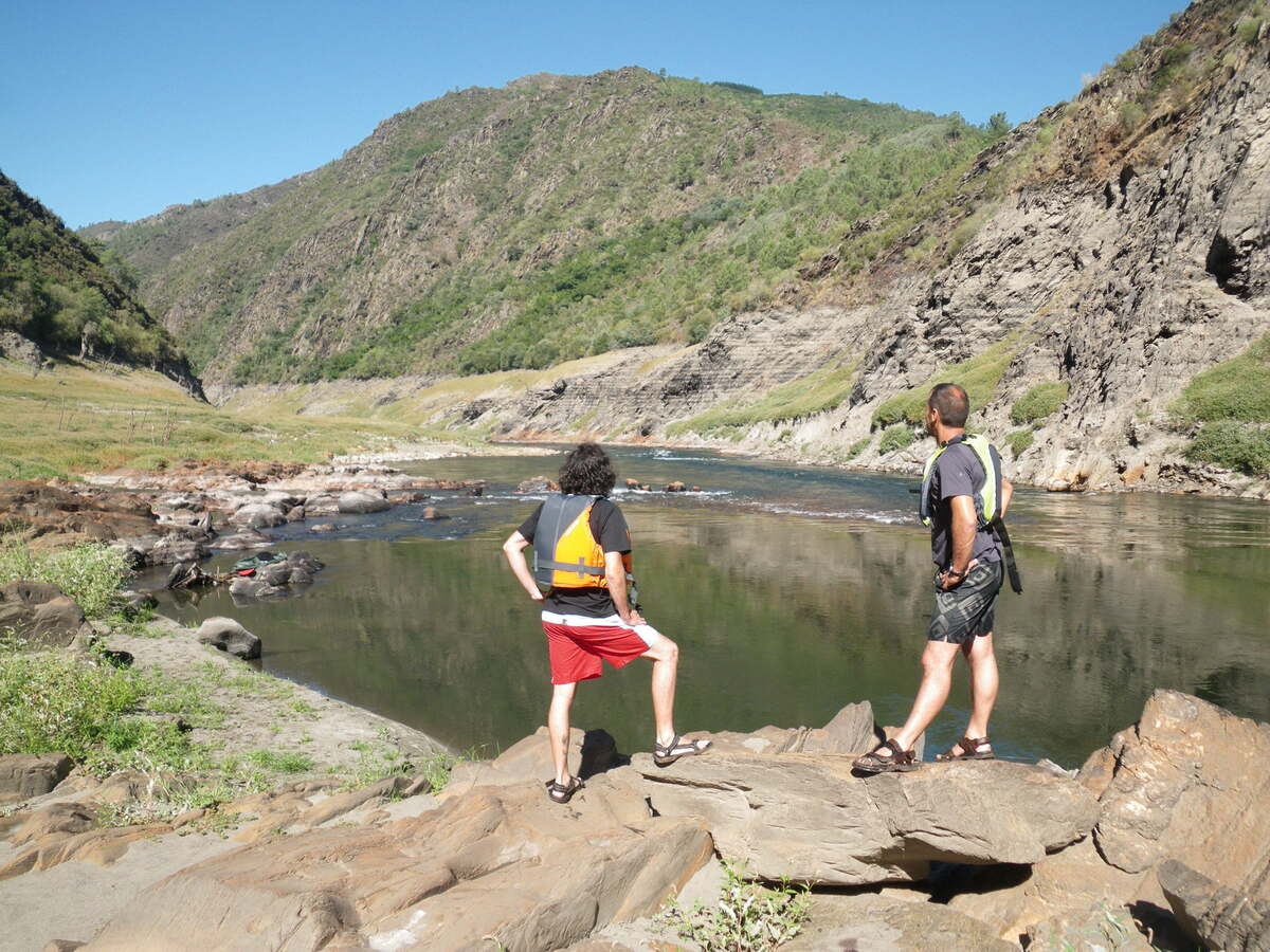 Ro Sil. Ribas do Sil (Lugo)/Castro Caldelas (Ourense). Ribeira Sacra. Galicia