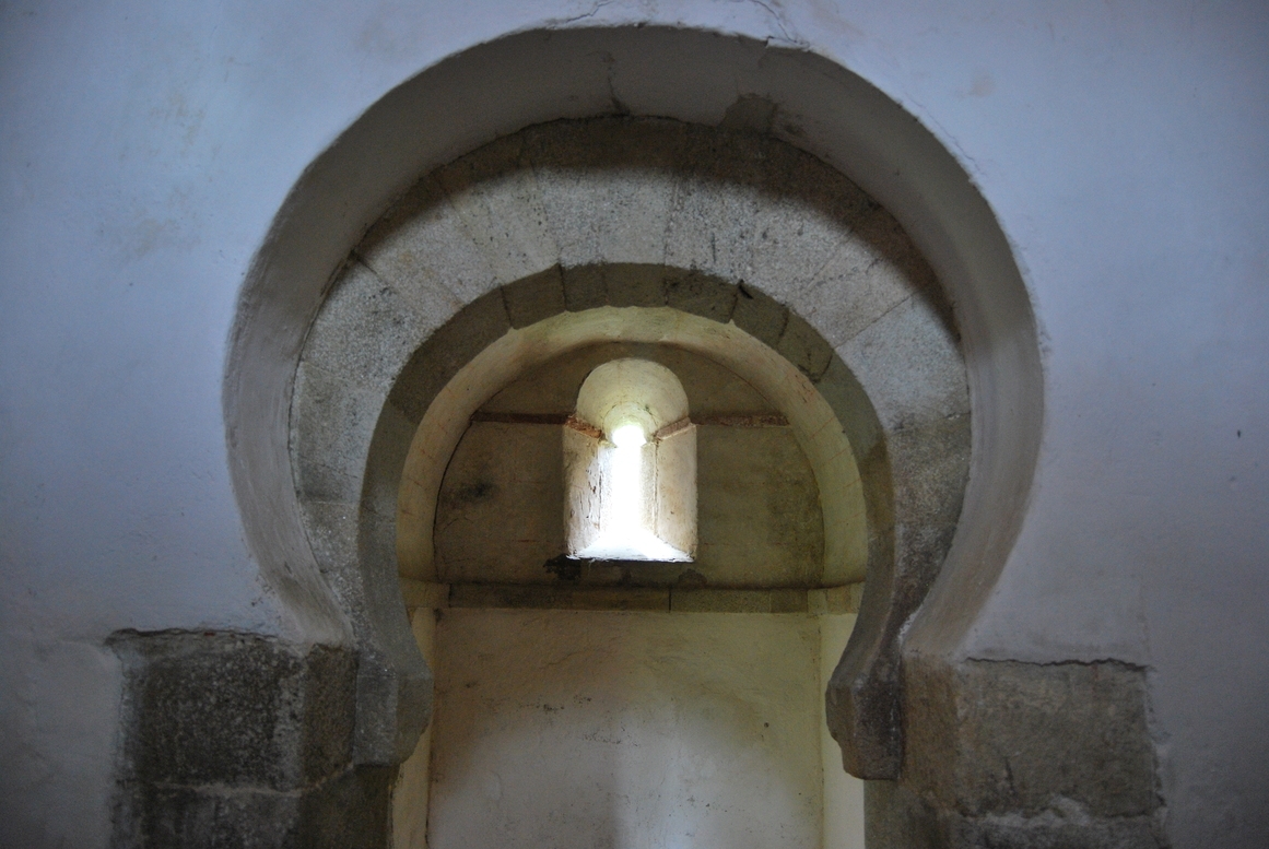 Capela prerromnica de San Miguel de Celanova. Ourense. Galicia byJOM