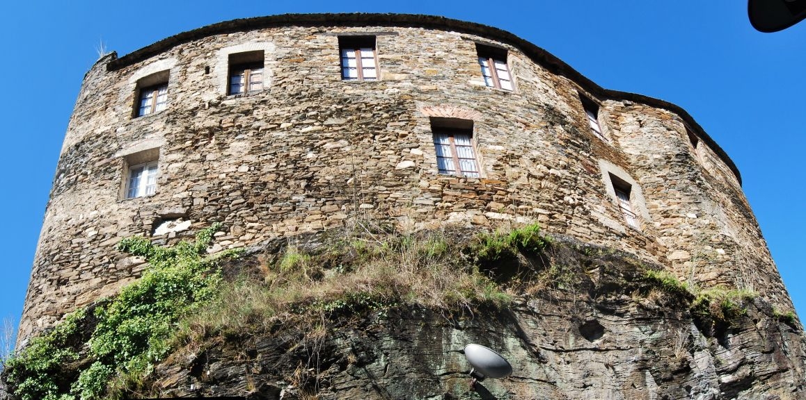 Castelo de Navia de Suarna. Ancares. Lugo. Galicia