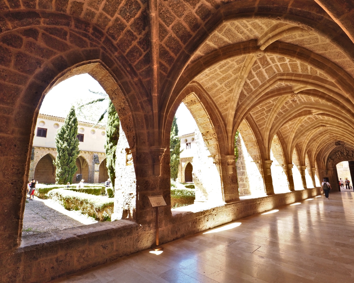 Claustro IV