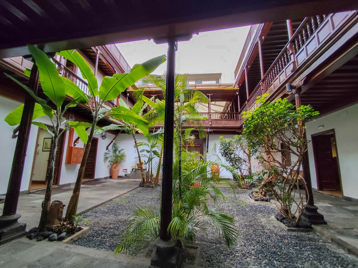 PATI COLONIAL