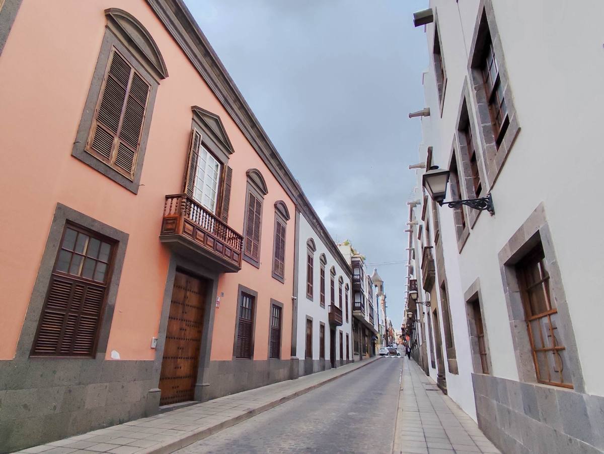 CARRER DE LA VEGUETA