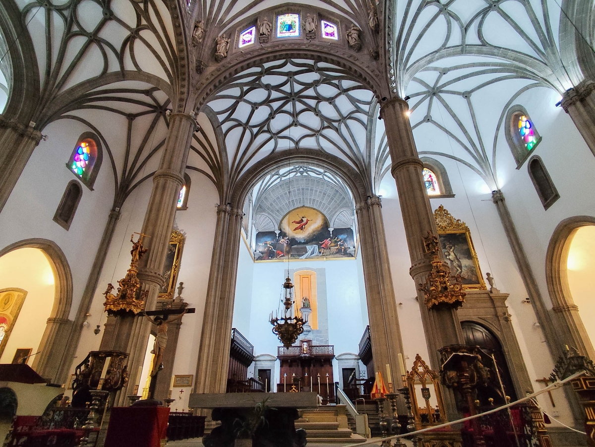 ALTAR MAJOR CATEDRAL DE SANTA ANNA