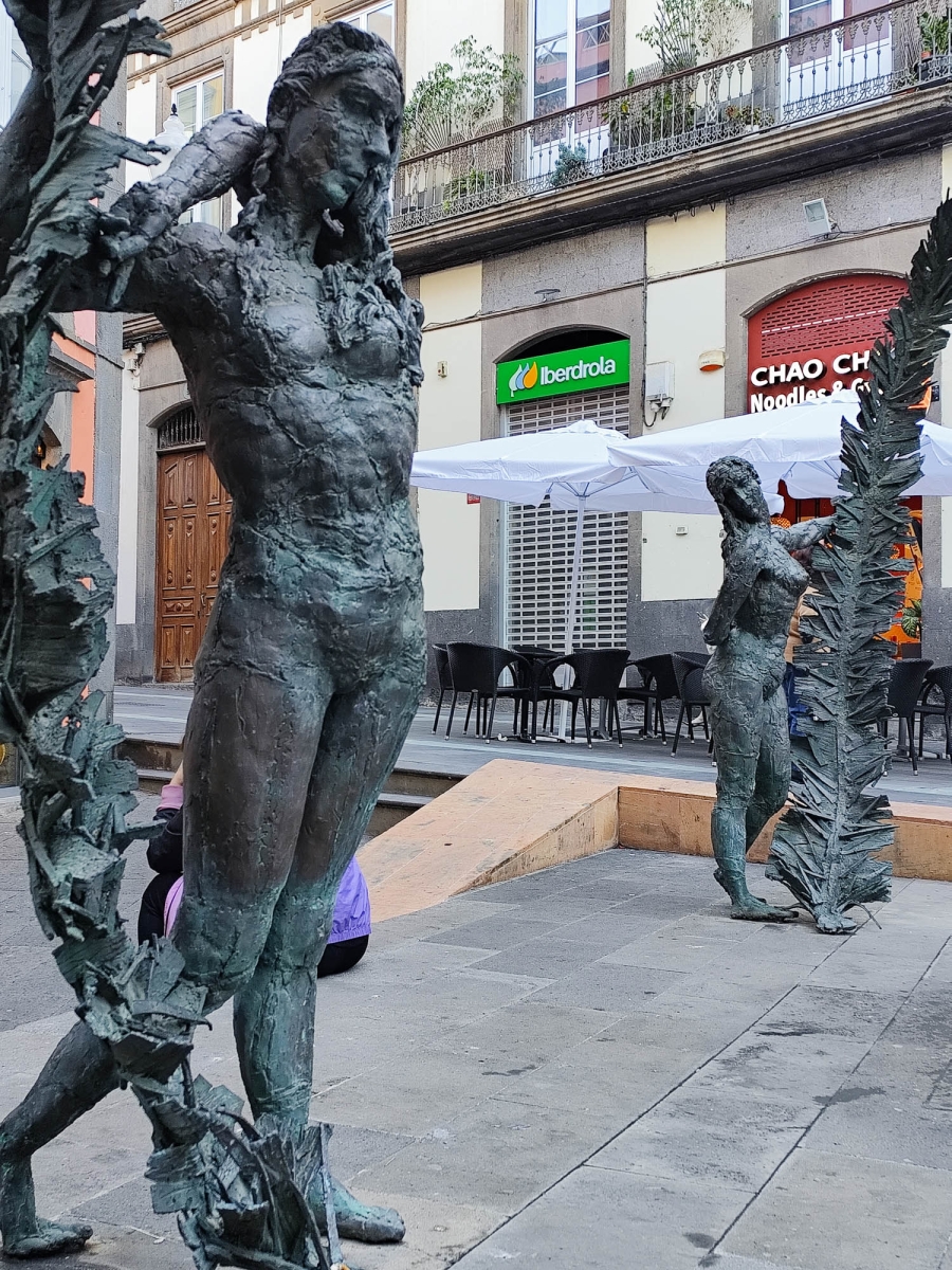 ESCULTURES CALLE MAYOR DE TRIANA