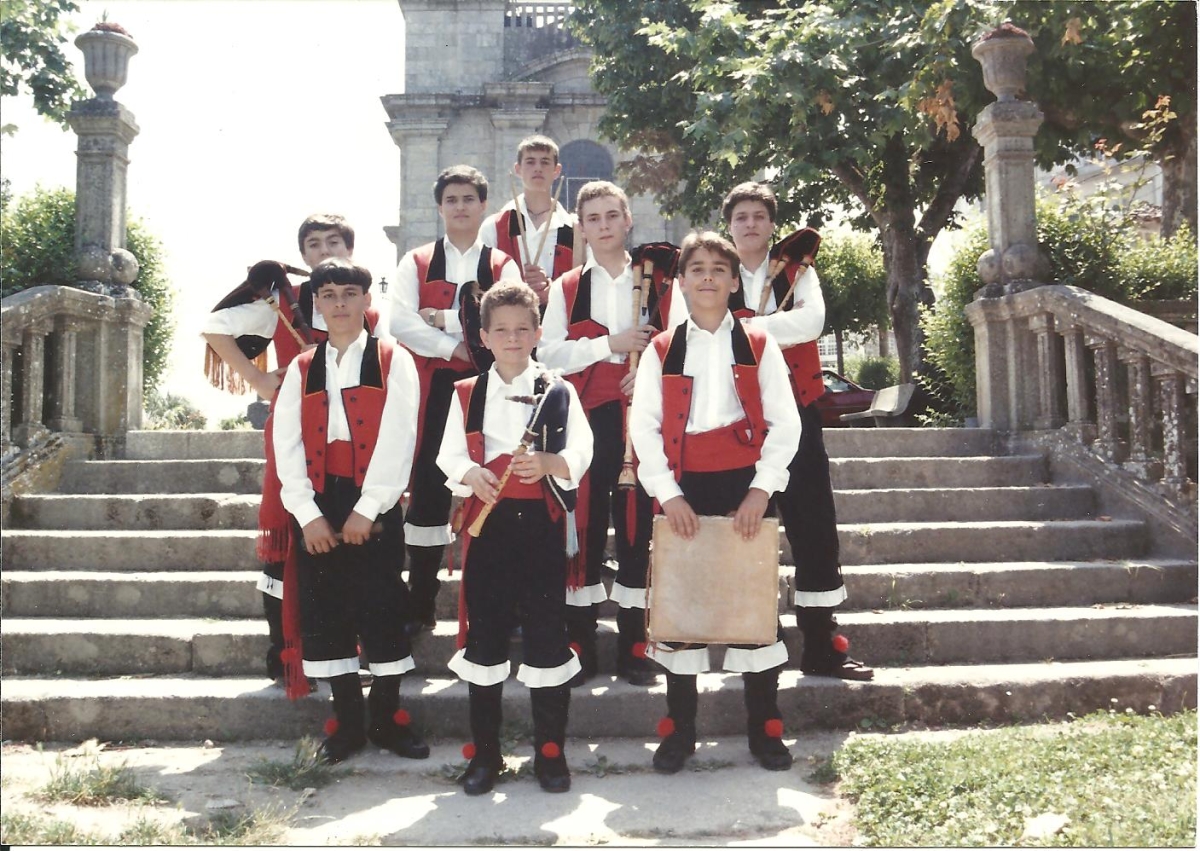 Airios de Caldelas. Gaiteiros. Ribeira Sacra. Ourense. Galicia. Ano 1992