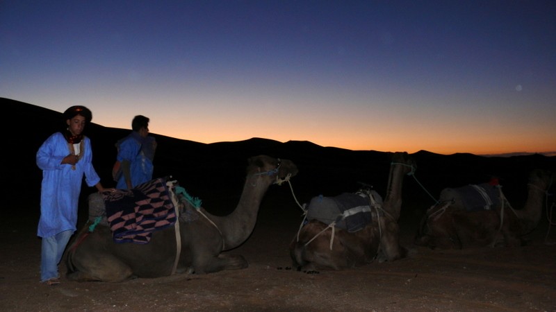 esperando el amanecer