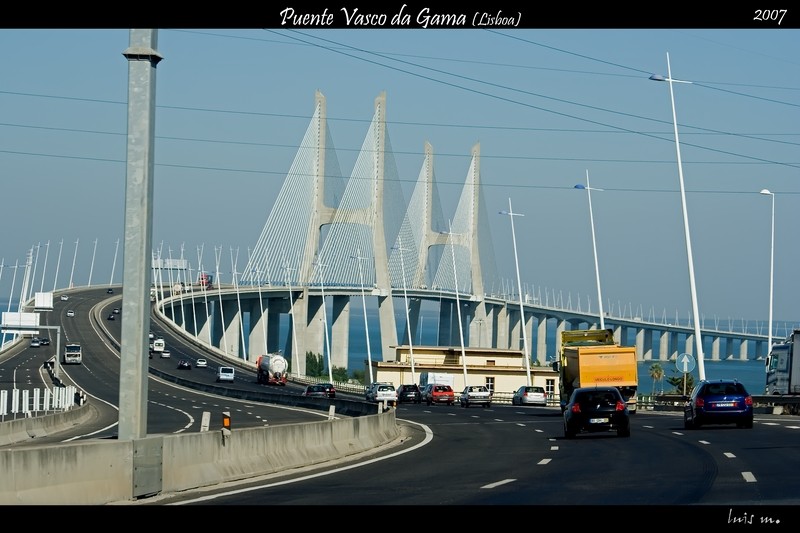 Puente Vasco de Gama