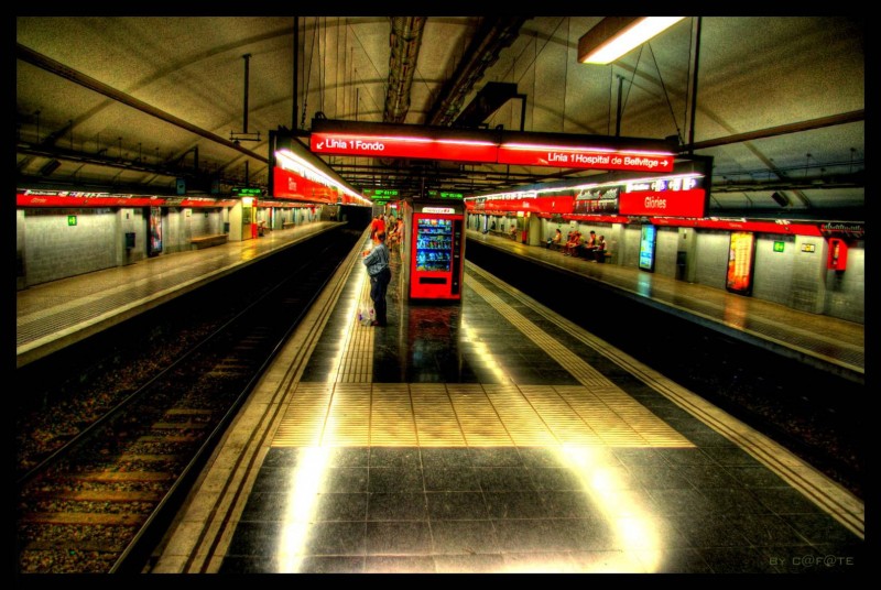  Metro de Barcelona, Estacio de Glries.